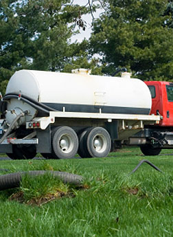 septic cleaning truck